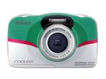 ビックカメラより、新幹線E5系「はやぶさ」カラーのCOOLPIXが登場