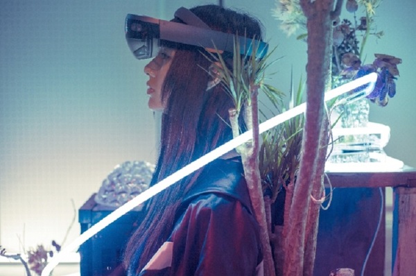 HoloLensで新たなショッピング体験、Psychic VR Labとchlomaがアプリ公開