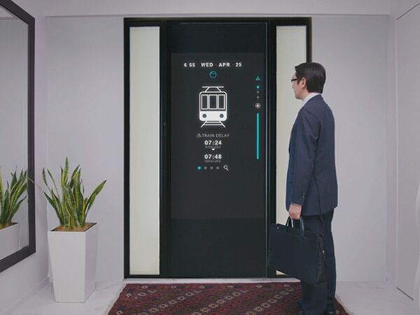 YKK APがAI搭載の未来型玄関ドア「UPDATE GATE」発表