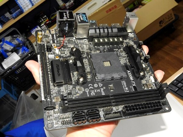 ASCII.jp：約1.3万円の安価なAM4対応Mini-ITXマザーがASRockから登場