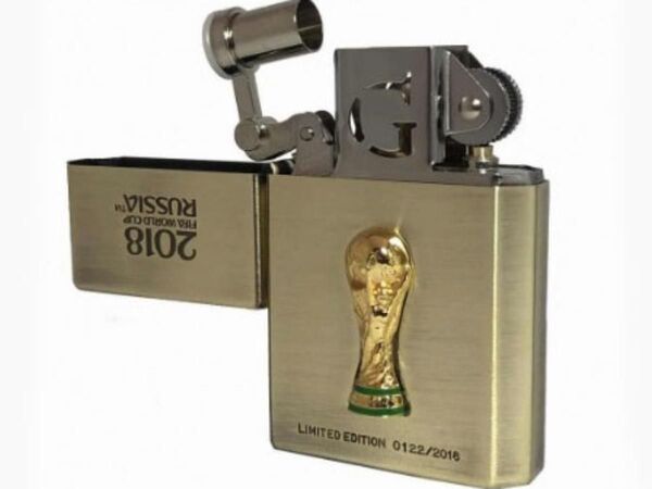サッカーW杯2018公式ライター 日本の技術をフルに使った仕様 - 週刊