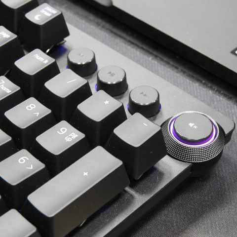 ASCII.jp：光学式スイッチ搭載のRazer製フラッグシップキーボード
