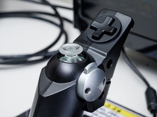 PS4版「BORDER BREAK」を専用コントローラーと複数のマウスで体験