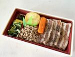 北の駅弁「旭川しょうゆ豚丼」北海道の美しい風景とともに食べる！