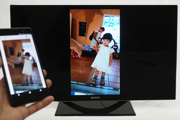 Ascii Jp スマホの画像をテレビに配信するhdmiドングルが便利 Xperia周辺機器