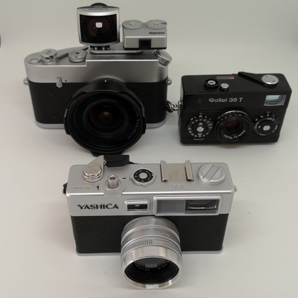 digiFilm Camera Y35は往年のフィルムカメラの撮影イメージを狙ったアイテムなのか、外観イメージの追求アイテムなのか、筆者には余りピンとこない