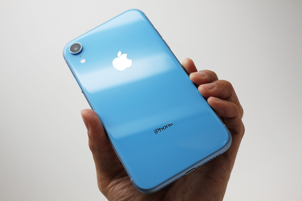 ASCII.jp:iPhone XR開封フォトレポ、鮮やかなブルーがいい感じ! ASCII.jp:iPhone XR開封フォトレポ、鮮やかなブルーがいい感じ!