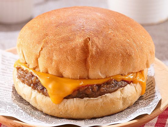 ASCII.jp：セブン王道「THEチーズバーガー」