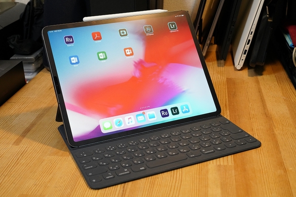 12.9型iPad Proオンリーで1週間、可能な限り仕事をした - 週刊アスキー