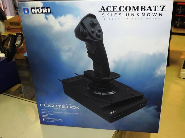 Ascii Jp ゲームとセットで使いたい Ace Combat 7 向けフライトスティック