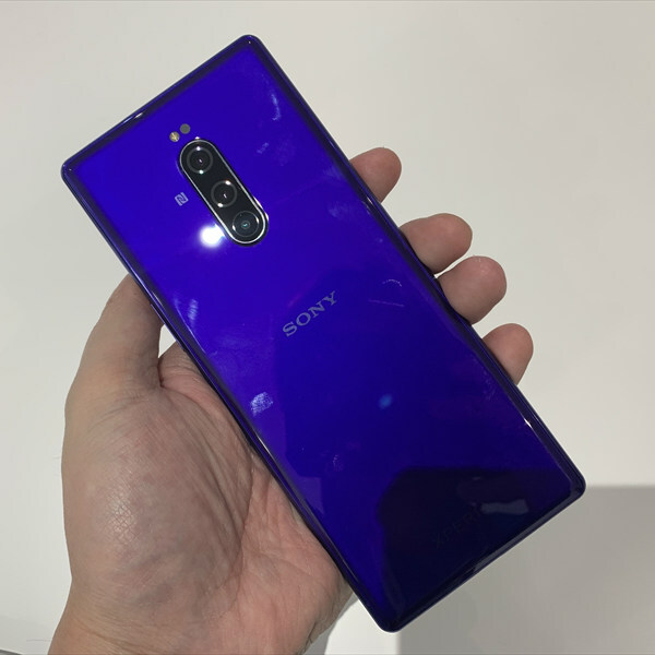 ASCII.jp：1から生まれ変わったXperia「Xperia 1」の外観確認