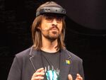 マイクロソフトが「HoloLens 2」発表 “空間コンピューティング”が間近に