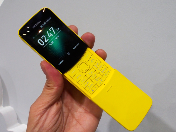 Nokia 8110 4G  バナナフォン