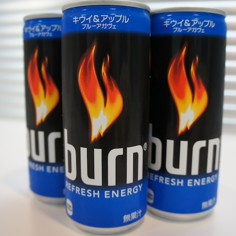 Ascii Jp 缶も中身も真っ青 エナジードリンク Burn の新作登場