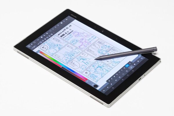 ASCII.jp：なめらかな描き心地の「arrows Tab F-02K」漫画家レビュー