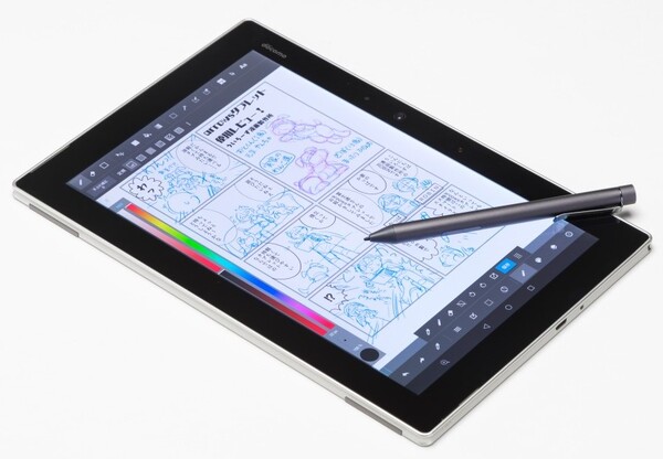 ASCII.jp：なめらかな描き心地の「arrows Tab F-02K」漫画家レビュー 