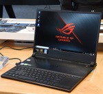RTX 2080搭載のMAX-QノートPC「ROG ZEPHYRUS S」発表！ 未発売製品の展示も