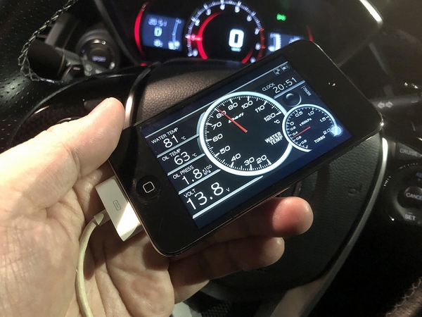 9年前のipod Touchで愛車の状態が確認できる Defi Smart Adapter を使った 週刊アスキー