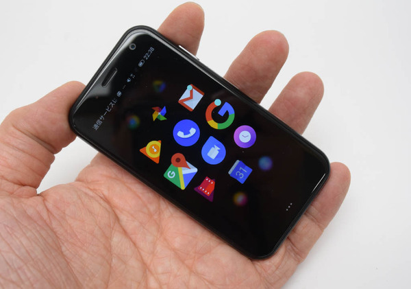 Ascii Jp 普通に使える手のひらサイズの超小型スマホ Palm Phone の実機チェック