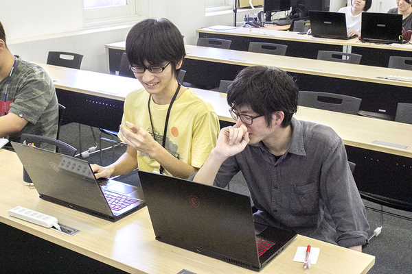 Ascii Jp 神戸電子専門学校が導入したのは 薄くて軽いのにパワフルなインテル第9世代コアのmsi製ゲーミングノートpc 1 3