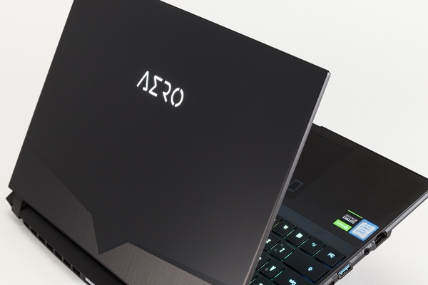 ASCII.jp：超美麗4K有機EL＆世界初のAI搭載ノートPC「AERO 15 OLED」を ...