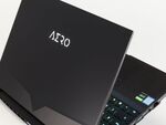 超美麗4K有機EL＆世界初のAI搭載ノートPC「AERO 15 OLED」を触る
