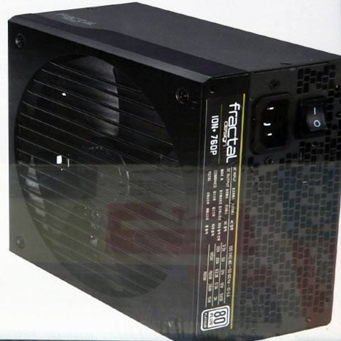 ASCII.jp:やわらかケーブルが使いやすいFractal Designの新作電源 ASCII.jp:やわらかケーブルが使いやすいFractal Designの新作電源