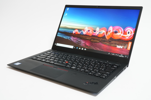 Qualitでねらい目の1年落ち「Lenovo ThinkPad X1 Carbon(2018)」実機