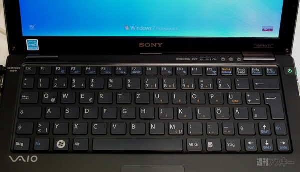ソニーが激薄の『VAIO X』を参考出品！　IFA2009速報