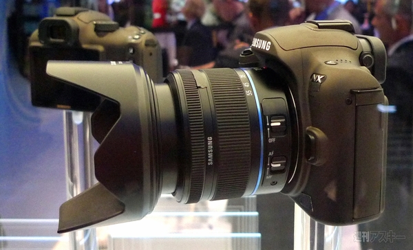 SAMSUNG：新型一眼