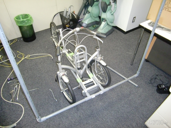 何をつくっているのかな？（2）：バンパーと枠を合体