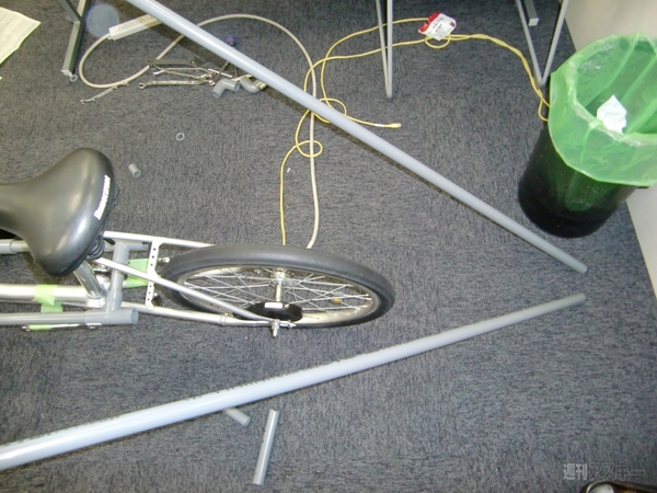 何をつくっているのかな？（2）：斜めのパイプで傾斜させる