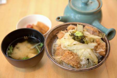 【アキバ食い倒れ部】名代とんかつ 新宿 すずや