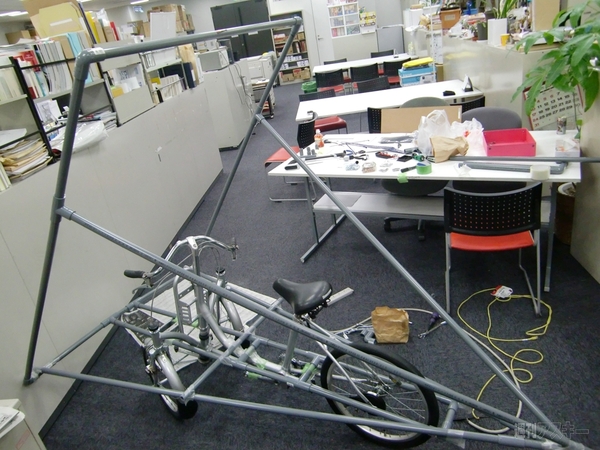 何をつくっているのかな？（3）：斜め後ろから