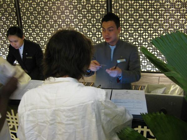 出川似？　のスタッフ