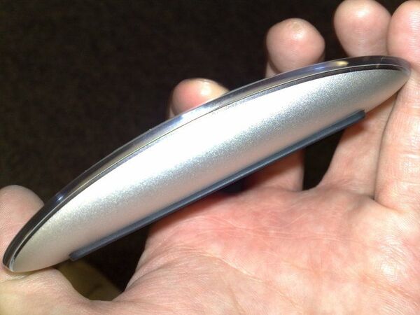 Apple Magic Mouse (Side)