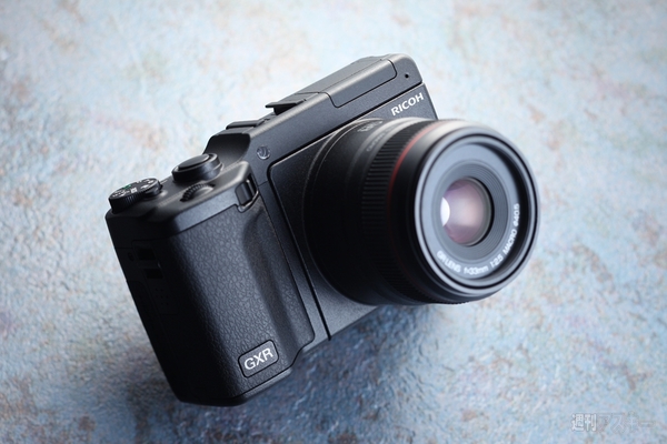 リコー：GXR