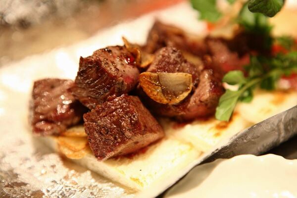 【アキバ食い倒れ部】鉄板二百℃