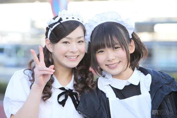 HP×アイドリング!!!『メイド in TOKYO』（朝日奈央編）：寒い東京駅前でも笑顔いっぱいだったあさひ。