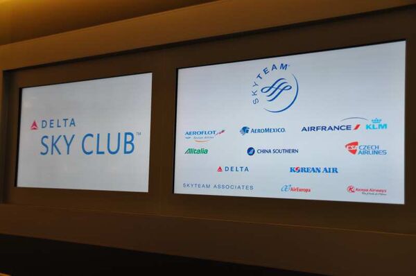 デルタラウンジ09