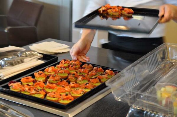 デルタラウンジ13