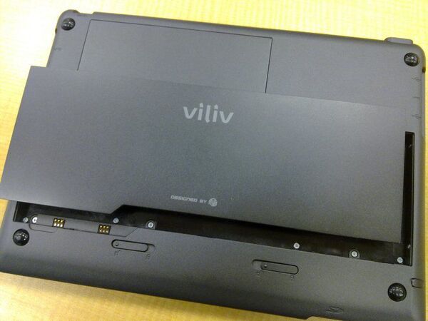 10.1型コンバーチブル『S10 Blade』登場！