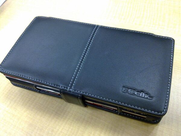 LOOX U専用レザーケースを試す