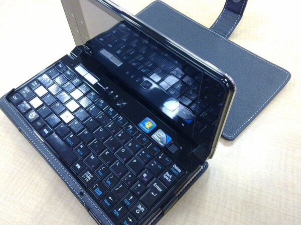 LOOX U専用レザーケースを試す