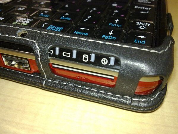 LOOX U専用レザーケースを試す