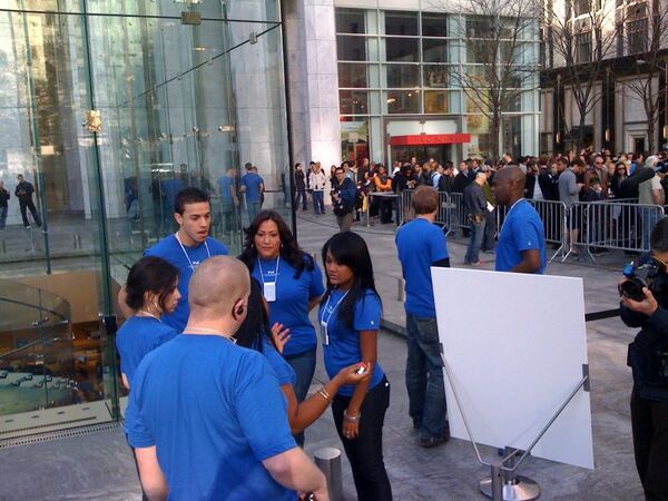 iPad発売の瞬間@NY旗艦店