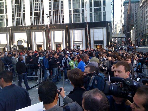 iPad発売の瞬間@NY旗艦店