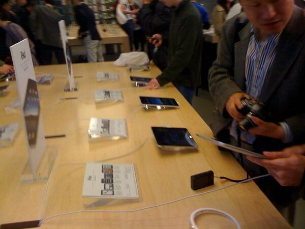 iPad発売の瞬間@NY旗艦店