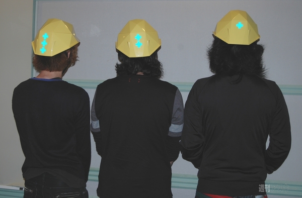 週刊デジタリアンゲスト　ＡＲ三兄弟　ヘルメット