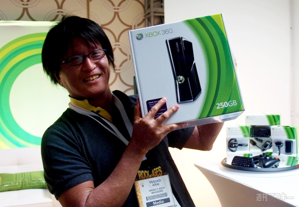 新型Xbox 360にさわってきた！